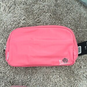 NWT LULULEMON PELOTON WEAR EVERYWHERE BELT BAG PINK